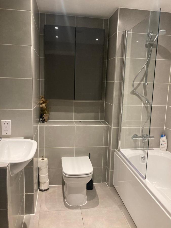 لندن Canal View 1 Bed Apartment In Zone 1 المظهر الخارجي الصورة